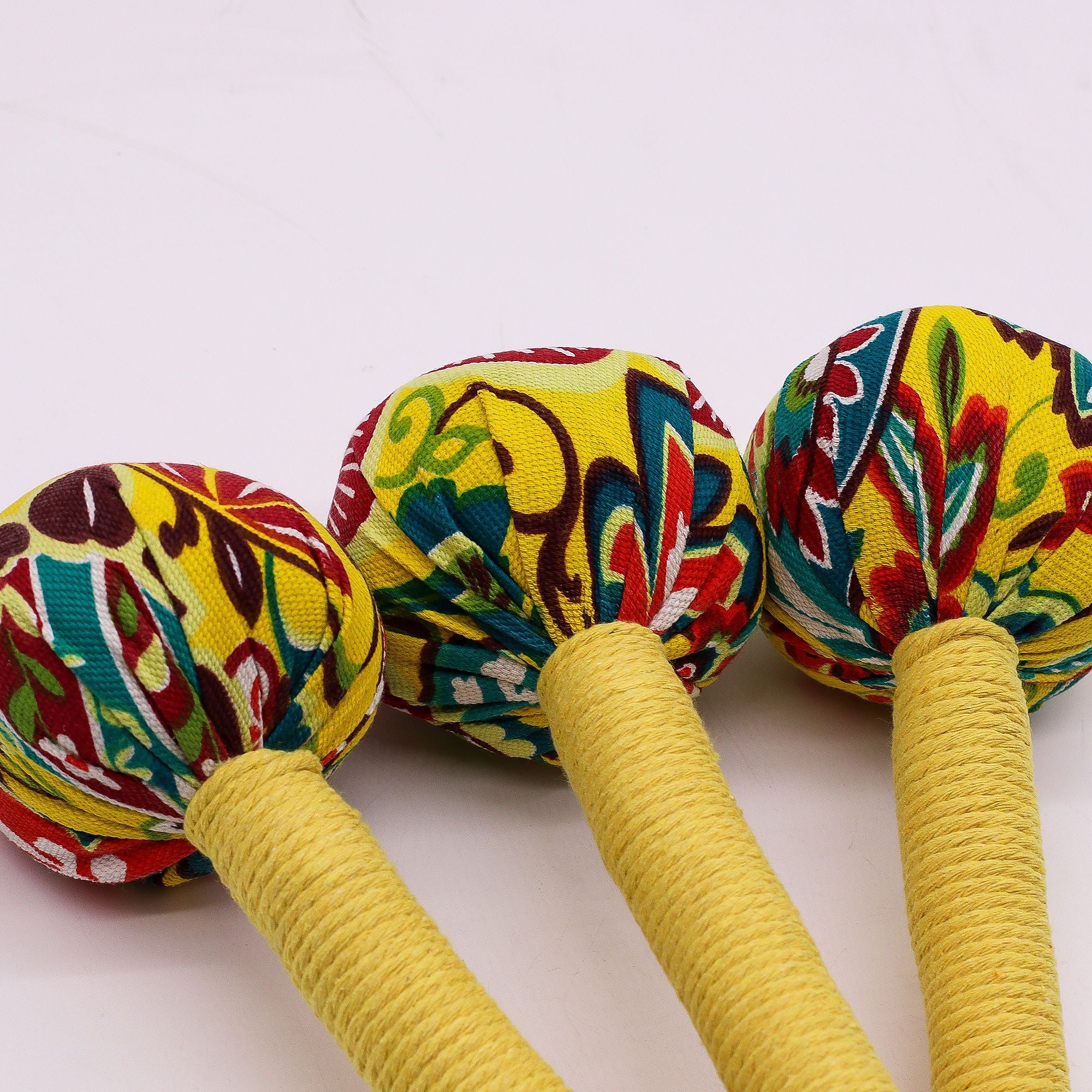 Ciocan de Masaj cu Pelin - galben